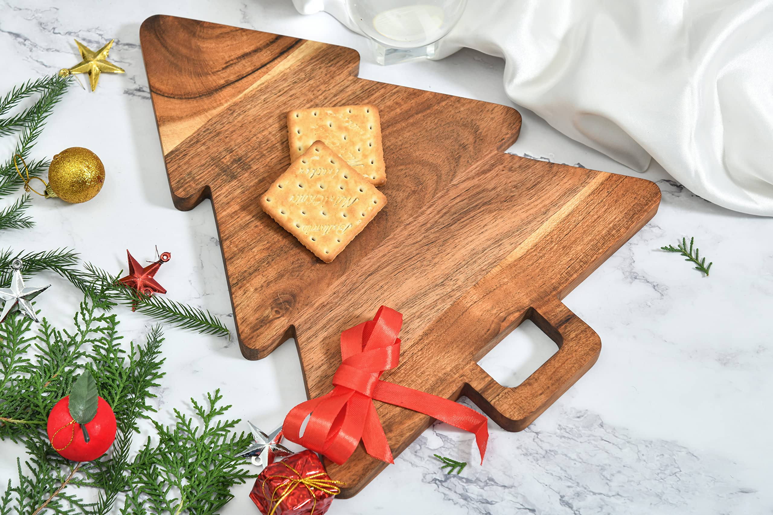 Christmas Tree Shaped Wood Cutting Board for kitchen, Christmas Tree Wooden Serving Tray with Handle, Christmas Decoration Charcuterie Tree Boards 14&quot;L x 11&quot;W