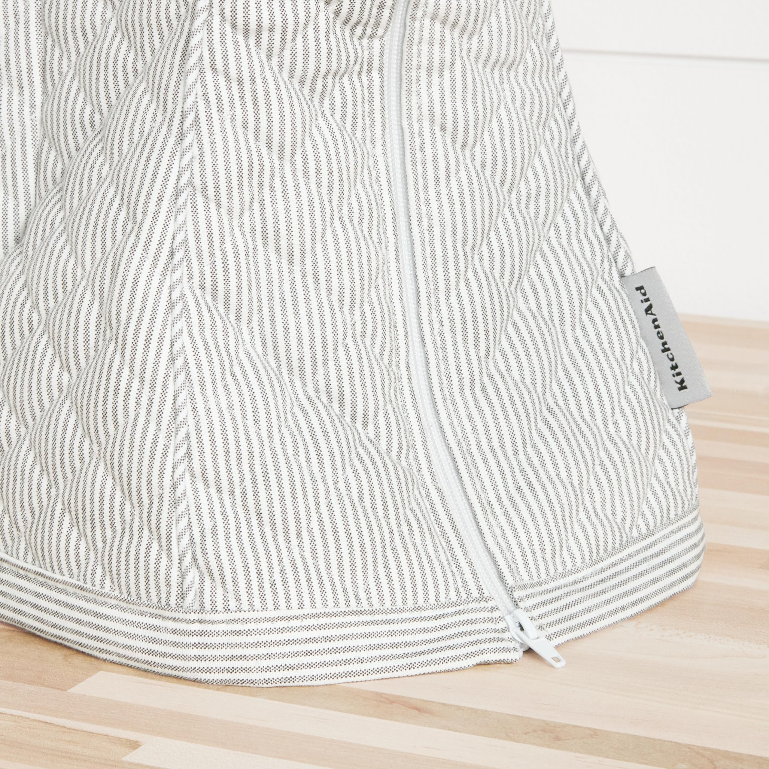 KITCHENAID Fitted Tilt-Head Solid Stand Mixer Cover with Storage Pocket, Quilted 100% Cotton, Milkshake, 14.4&quot;x18&quot;x10&quot;
