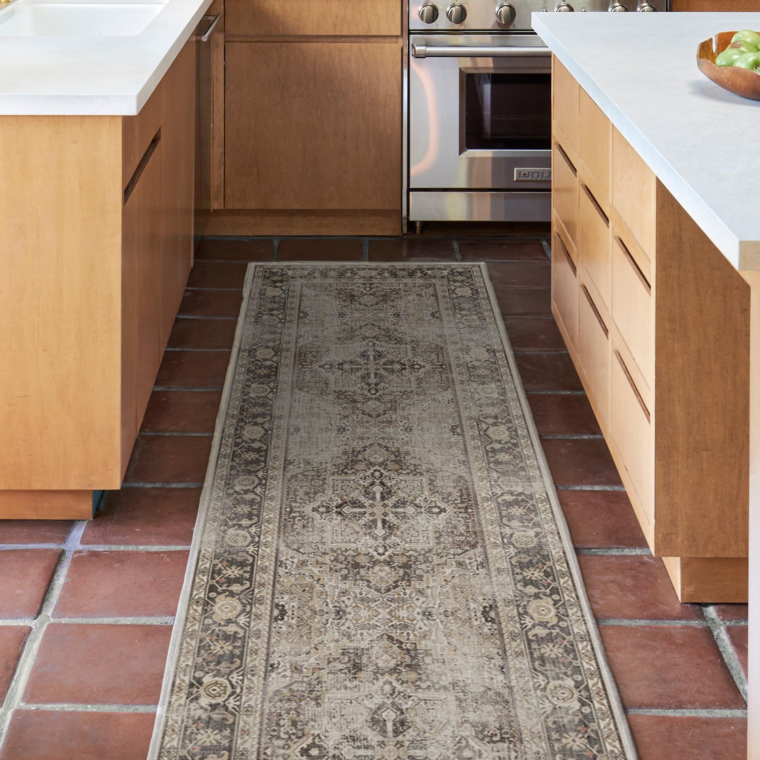 RUGGABLE Kamran Washable Rug - Perfect Vintage Area Rug for Living Room Bedroom Kitchen - Pet &amp; Child Friendly - Stain &amp; Water Resistant - Hazel 5&
