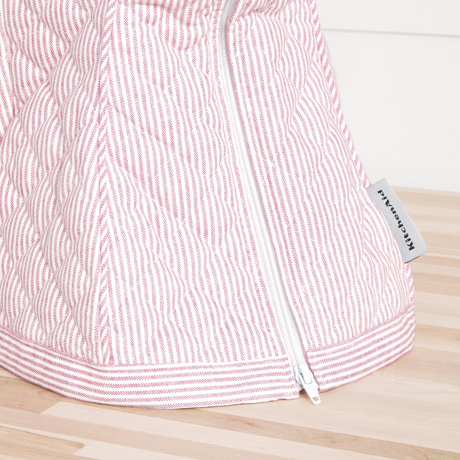 KITCHENAID Fitted Tilt-Head Solid Stand Mixer Cover with Storage Pocket, Quilted 100% Cotton, Milkshake, 14.4&quot;x18&quot;x10&quot;