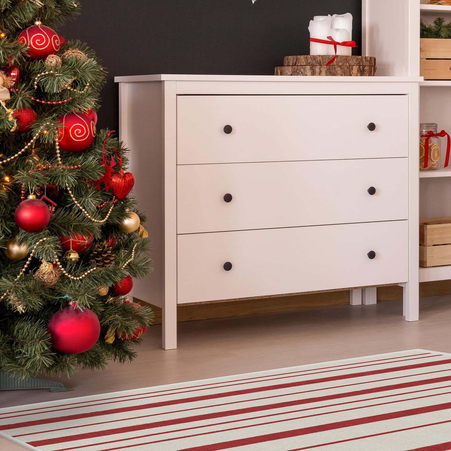 RUGGABLE Winter Plaid Washable Rug - Perfect Holiday Area Rug for Living Room Bedroom Kitchen - Pet &amp; Child Friendly - Stain &amp; Water Resistant - Dress Stewart Tartan Plaid 3&